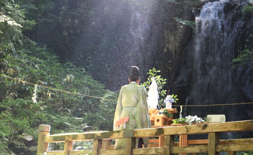 滝開きの神事